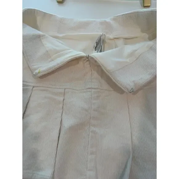 Forever 21 Off‑White Corduroy Mini Skort Soft Stretch Women’s L EUC - Picture 5 of 7